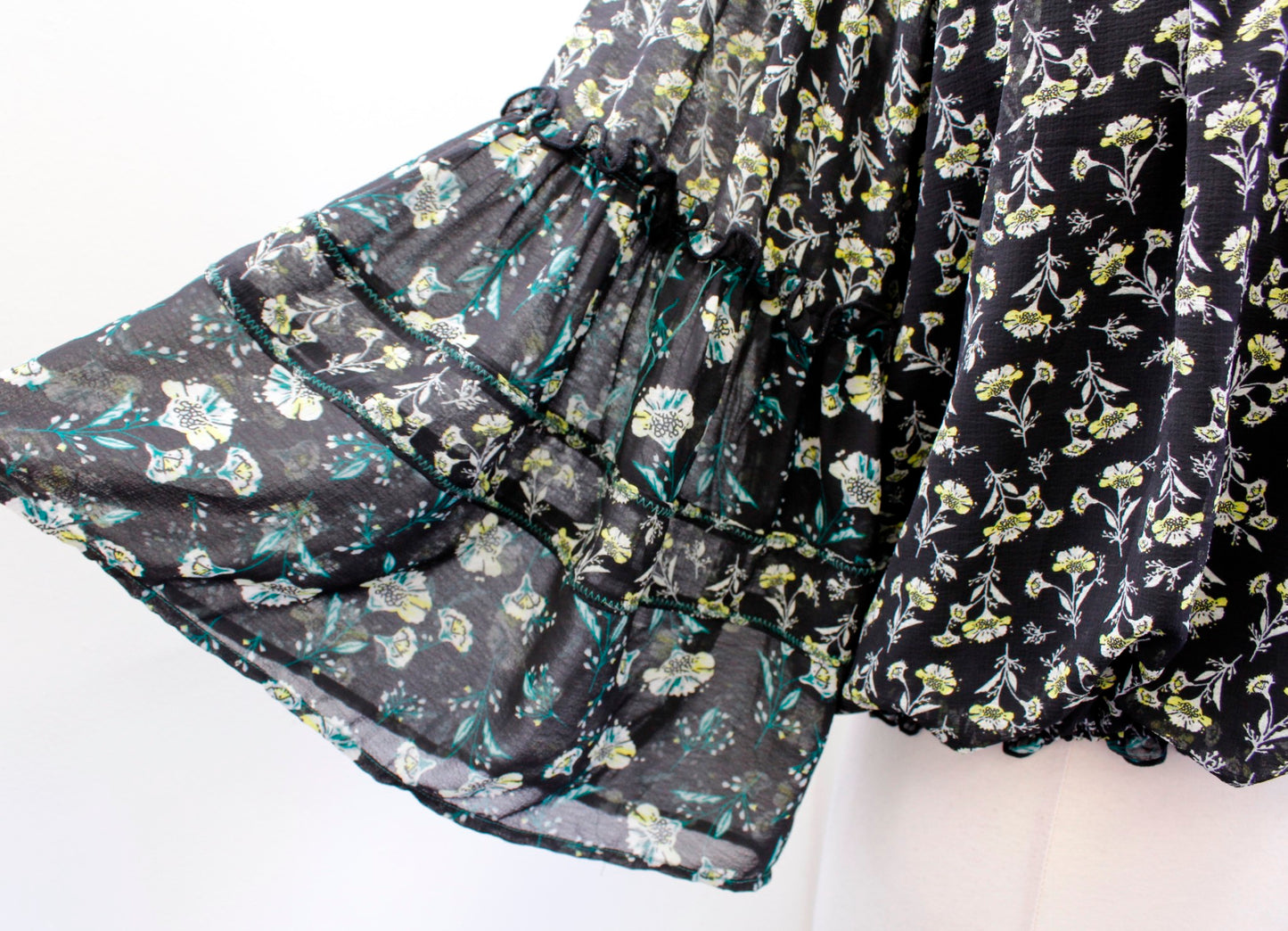 Free People Rose Valley Black Floral Print Off the Shoulder Bell Sleeve Top Sz S