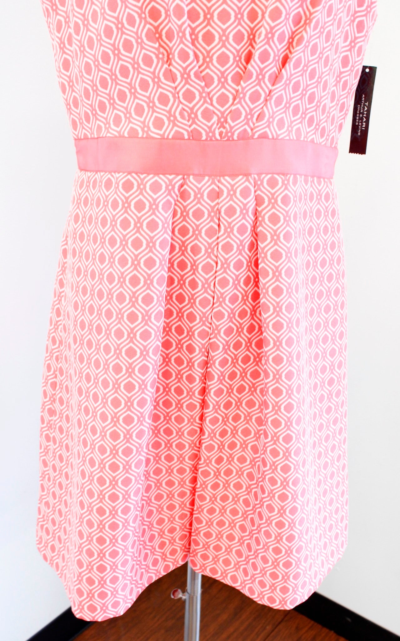 NWT Tahari ASL Levine Coral White Geometric Print Fit and Flare Dress Size 12