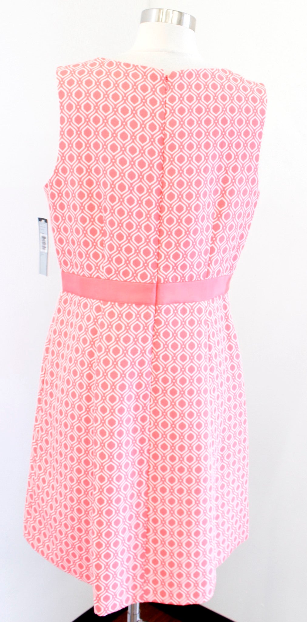 NWT Tahari ASL Levine Coral White Geometric Print Fit and Flare Dress Size 12