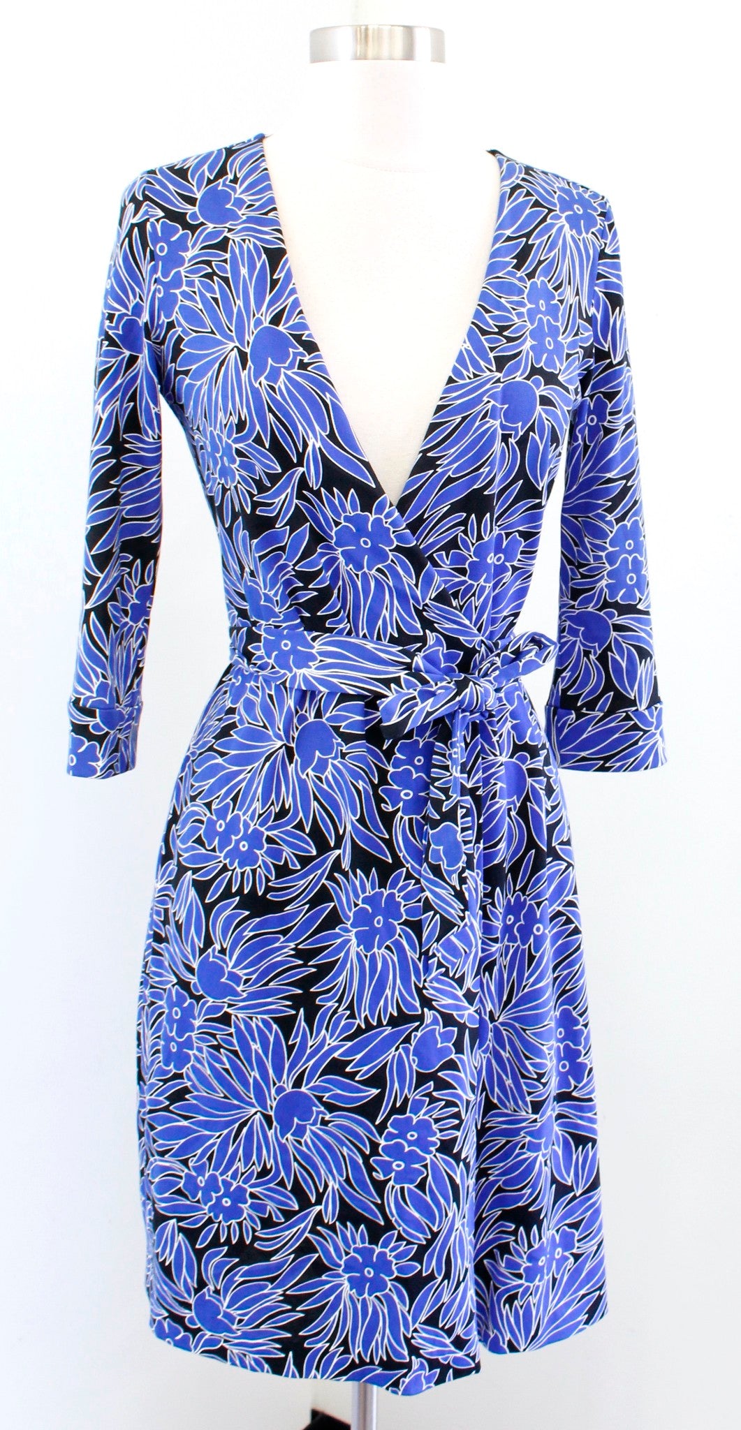 Diane Von Furstenberg New Julian Two Blue Black Floral Print Wrap Dress Size 2