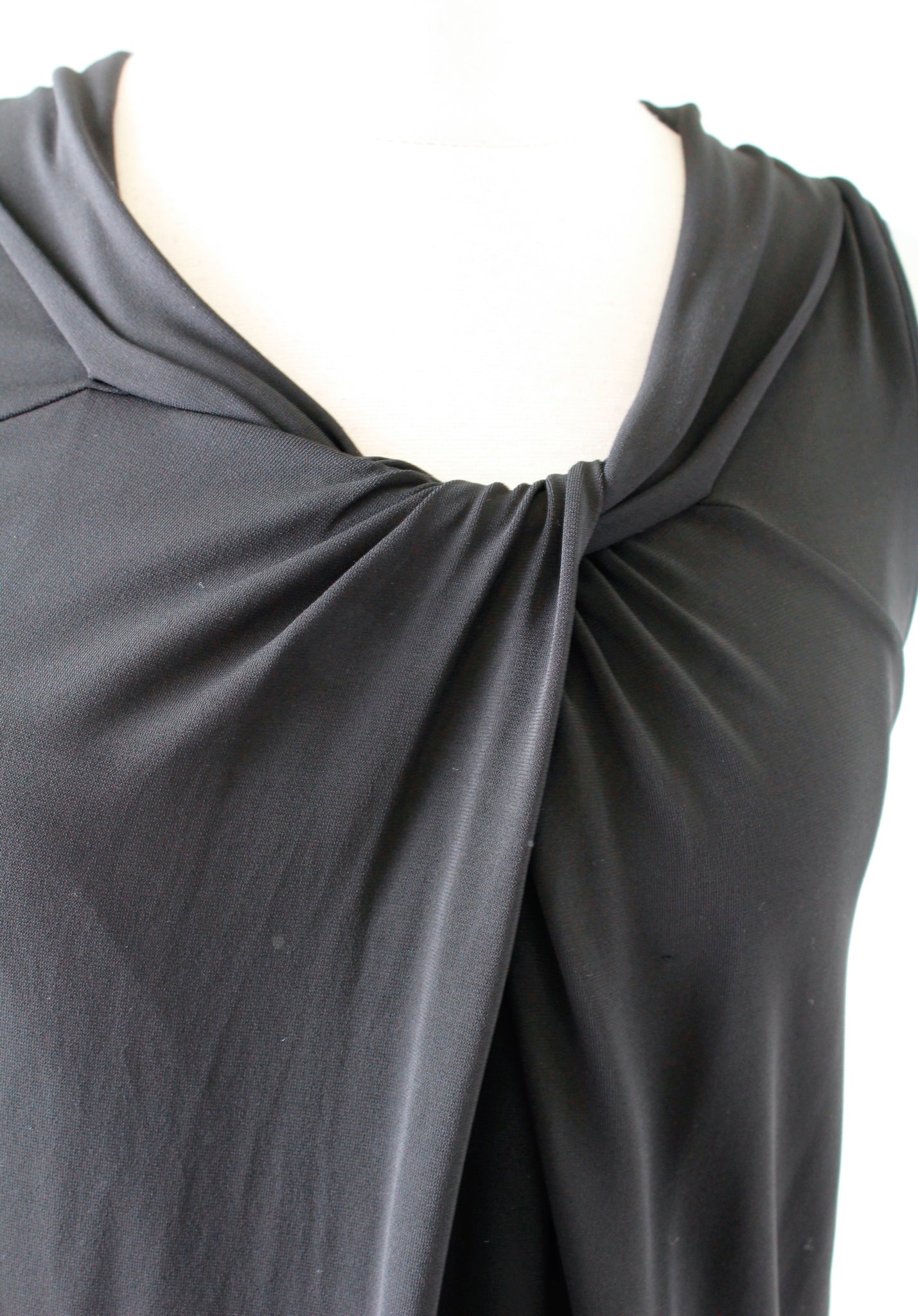 VINCE Solid Black Sleeveless Twist Draped Crepe Dress Size XS Shift Casual