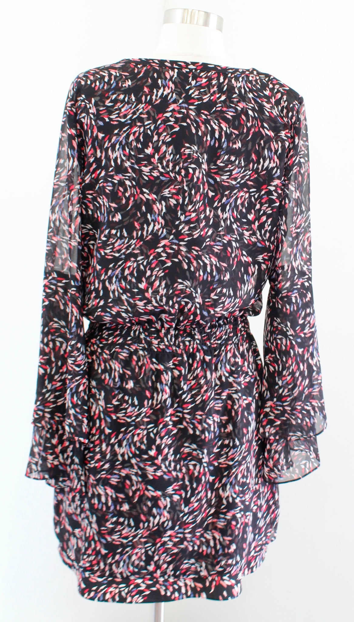 White House Black Market Scattered Print Boho Dress Size 6 Bell Sleeve Layered
