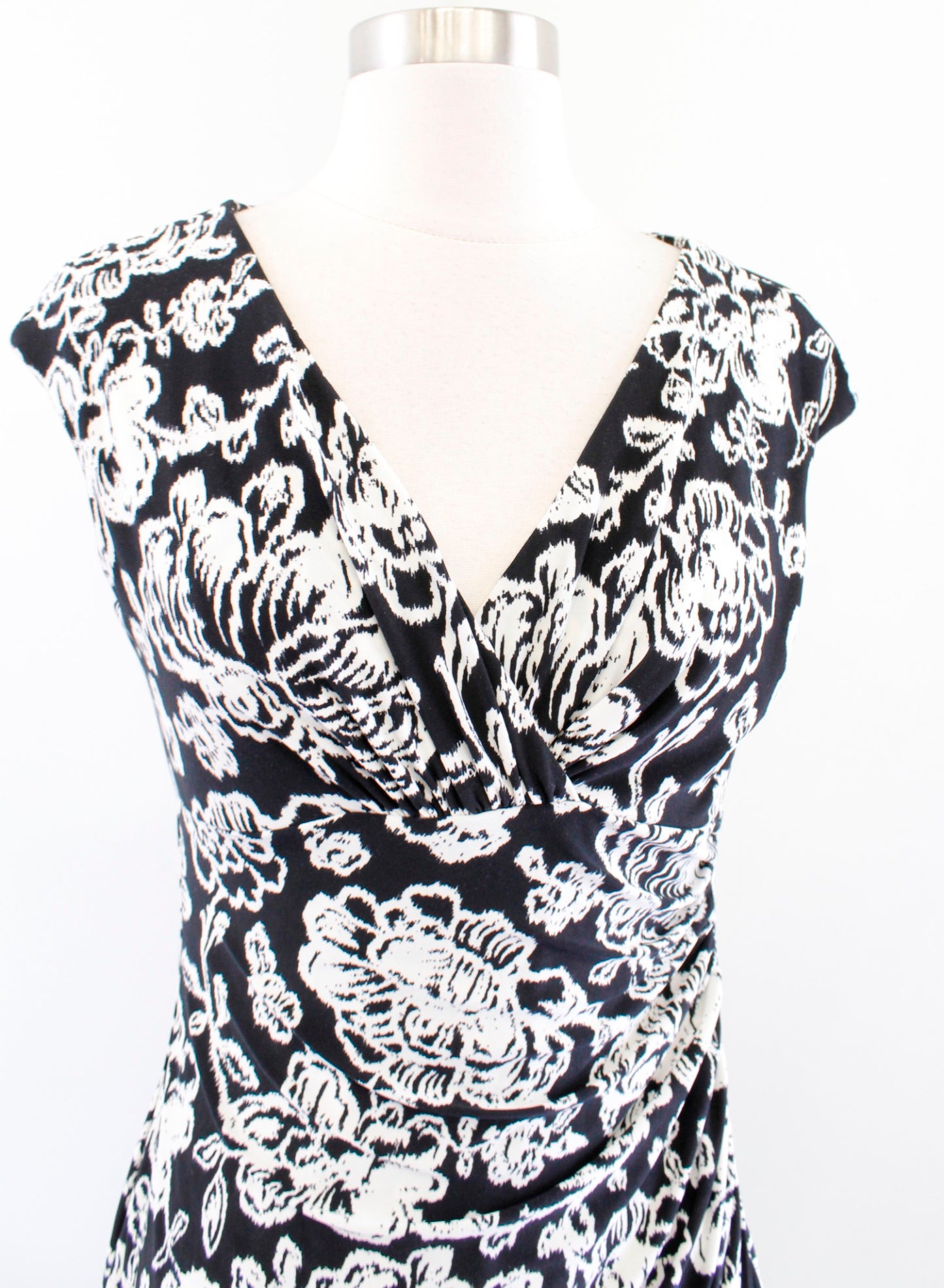 Lauren Ralph Lauren Black White Floral Print V Neck Ruched Wiggle Dress Size 6