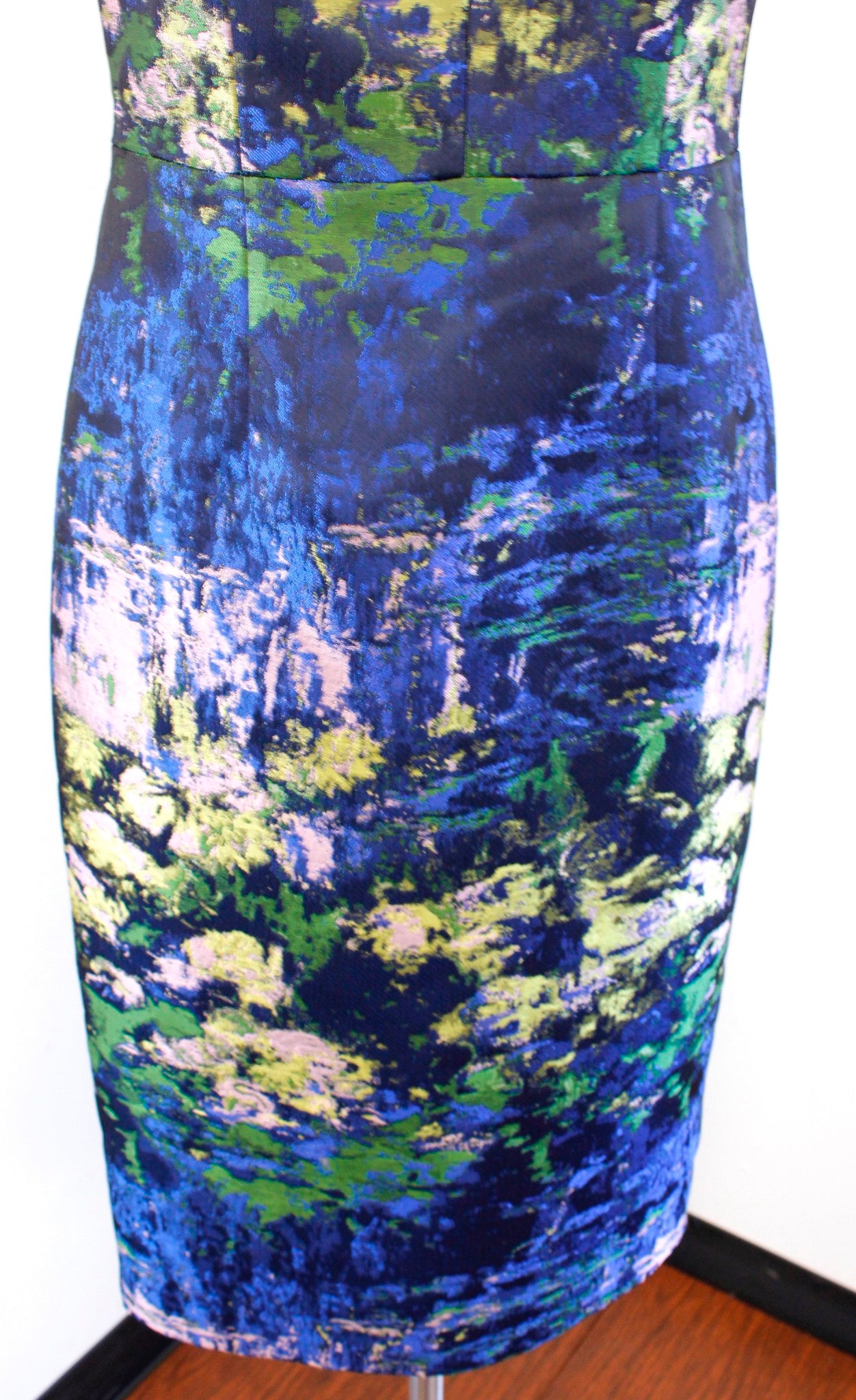 Maggy London Blue Brocade Cold Shoulder Sheath Dress Watercolor Art to Wear Sz 6