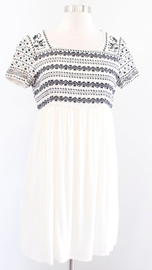 HD in Paris Anthropologie Cream Black Embroidered Babydoll Tunic Dress Size M