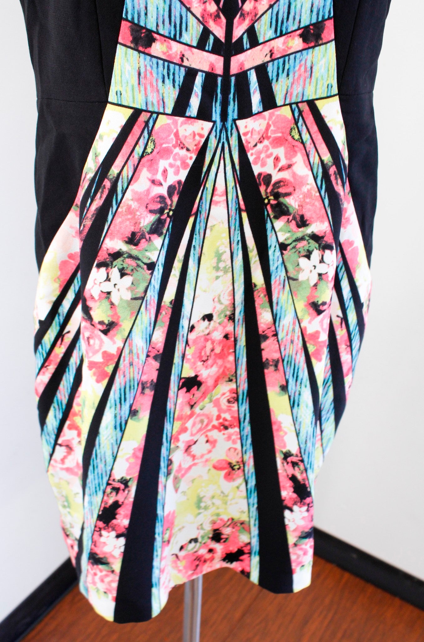 Ivanka Trump Black Colorful Abstract Geometric Floral Print Sheath Dress Size 14