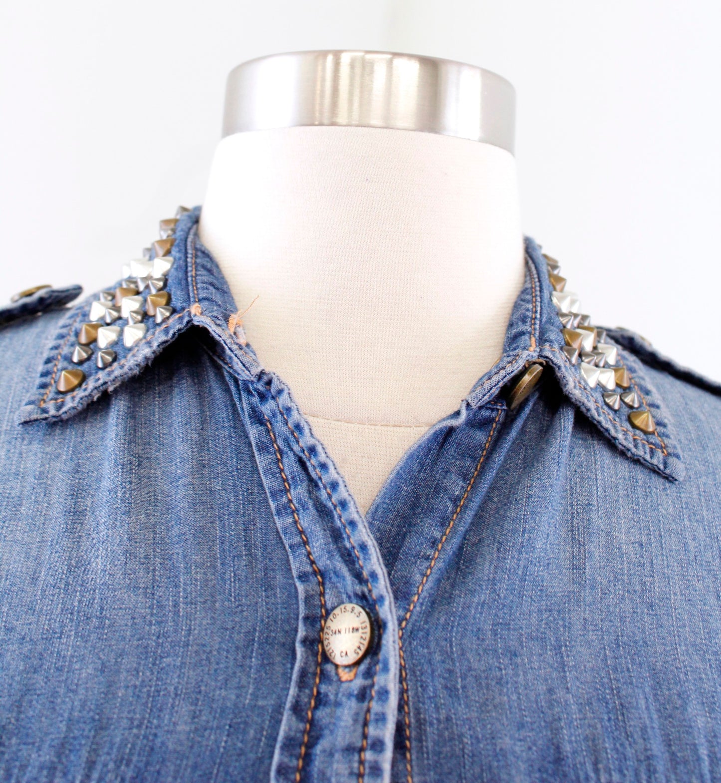 Current Elliott the Perfect Shirt in Miner Size 0 Embellished Button Down Blouse