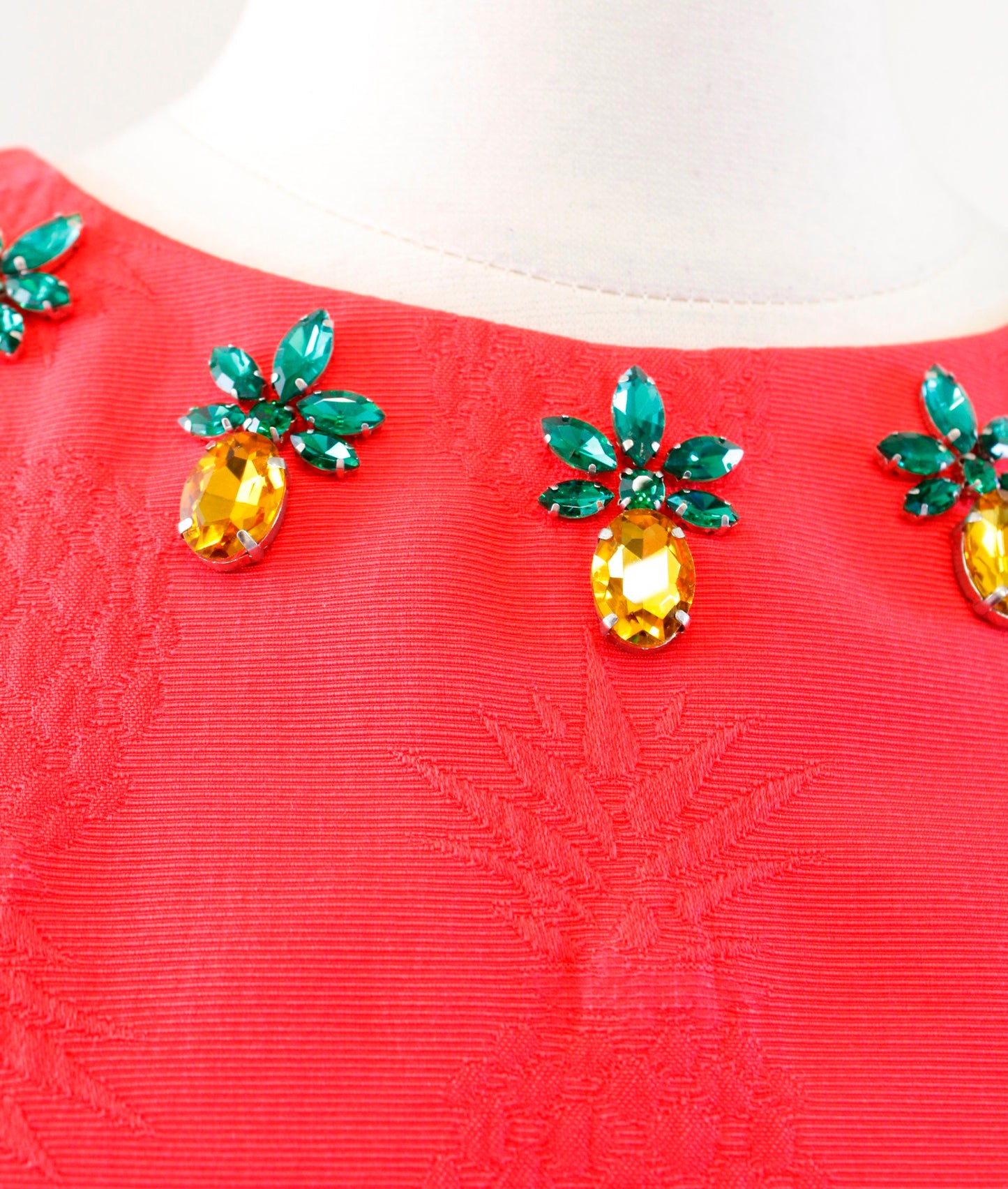 Talbots RSVP Coral Pineapple Embellished Jeweled Matelasse Sheath Dress Size 8P