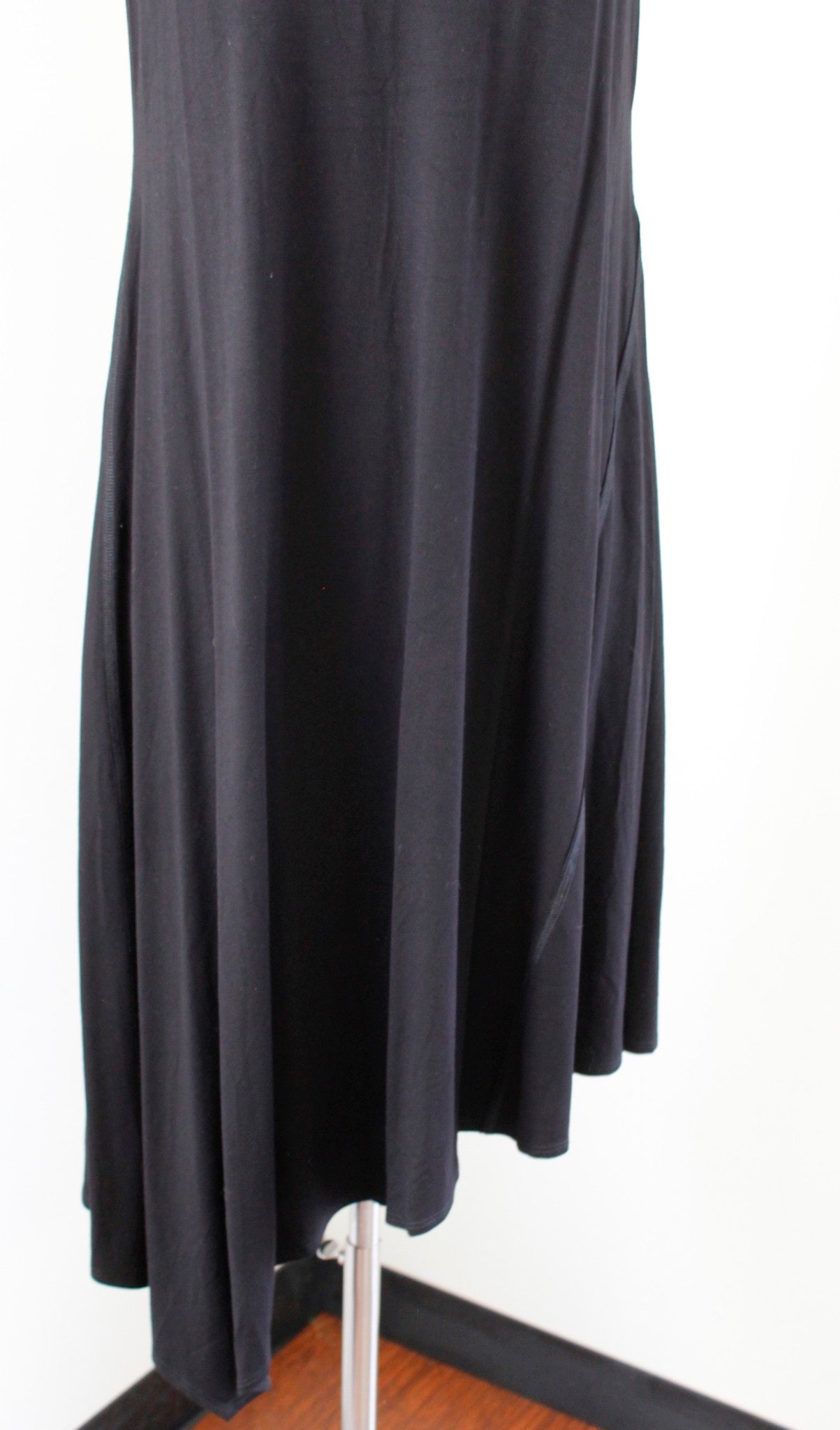 Eileen Fisher Solid Black Asymmetrical Hem Viscose Jersey Dress Sz S Sleeveless