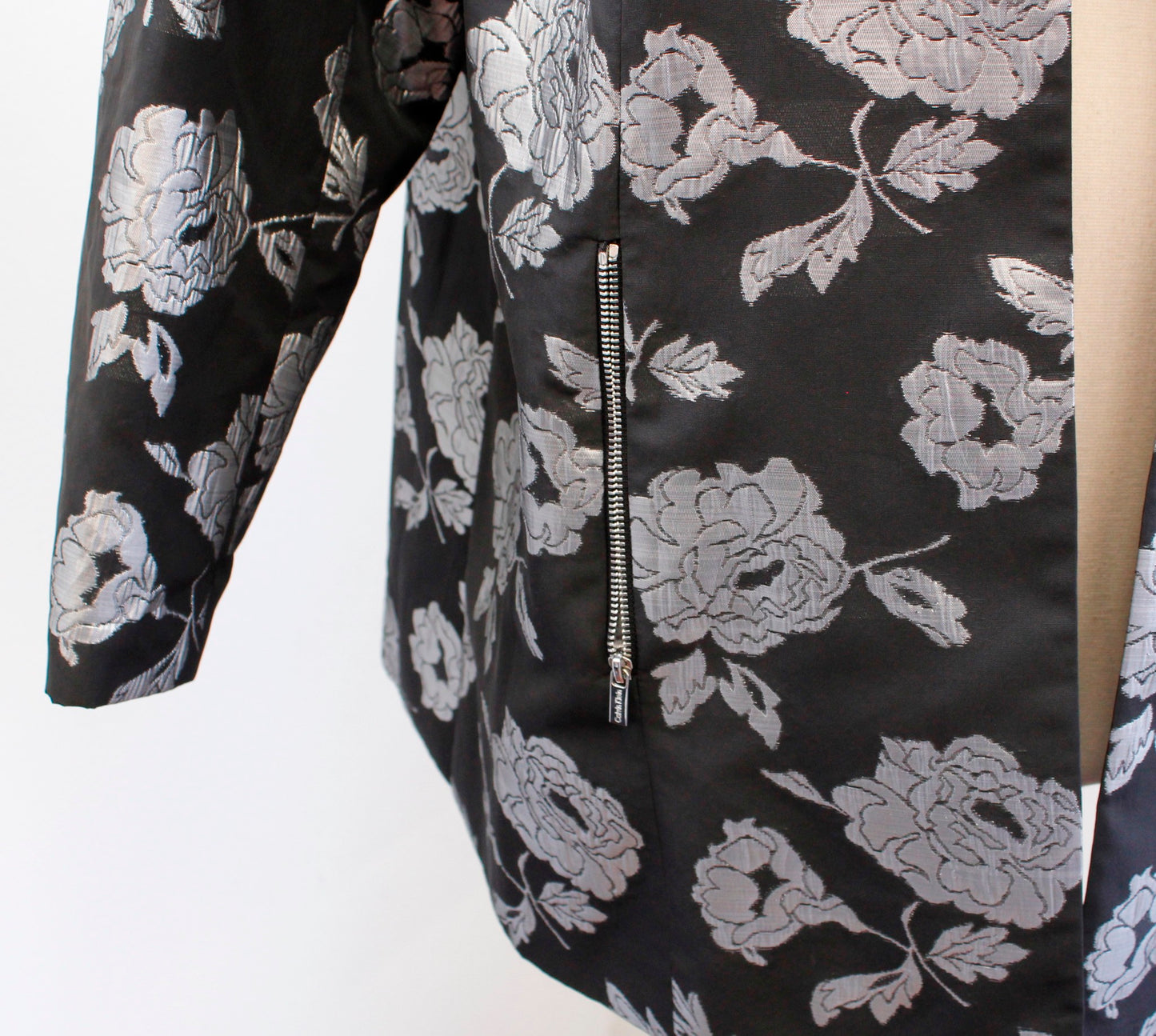 Calvin Klein Black Silver Metallic Floral Open Front Blazer Jacket Size 16W