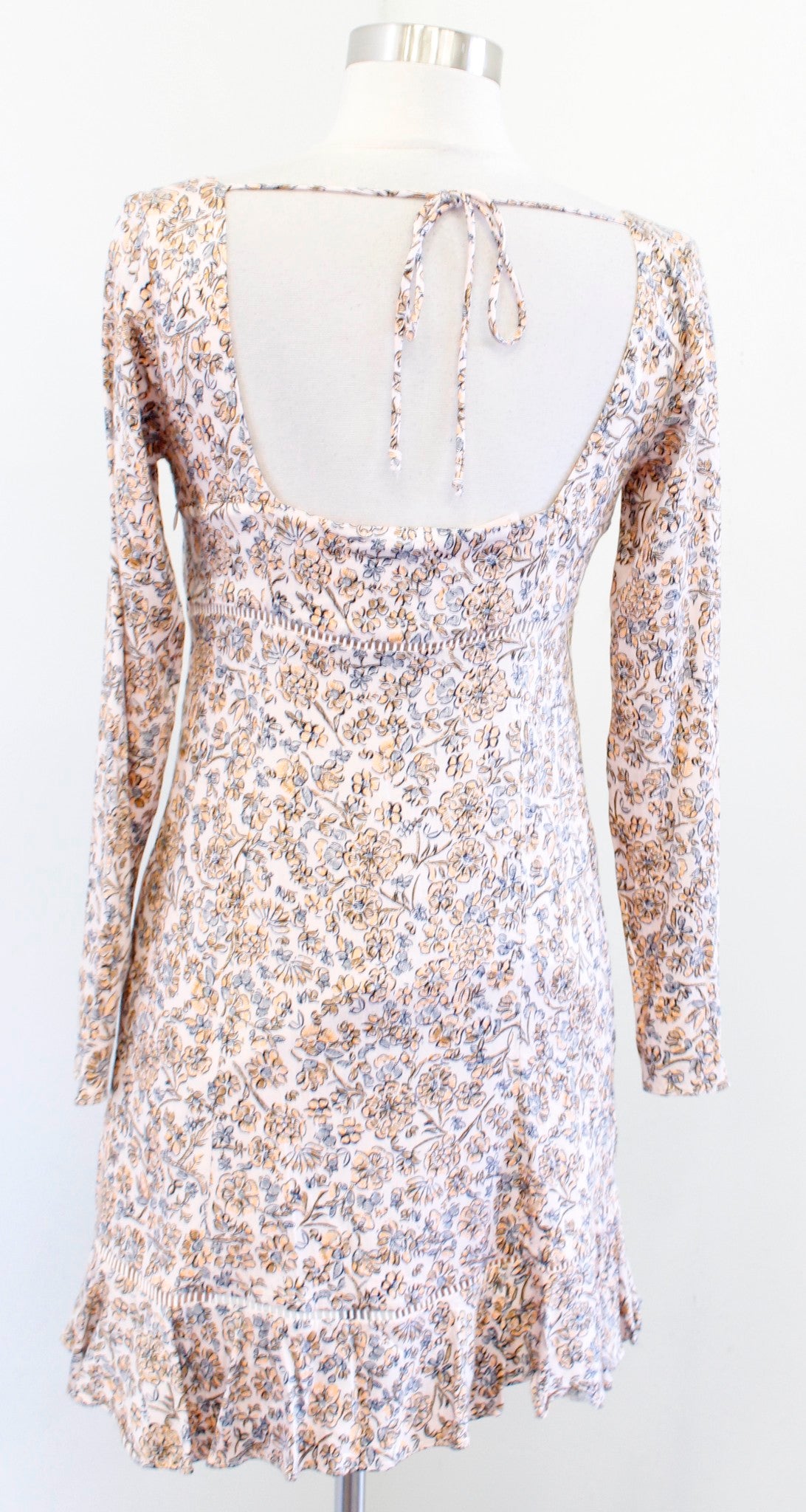 Free People Boheme Ivory Combo Floral Flounce Mini Dress Size 2 Long Sleeve Boho