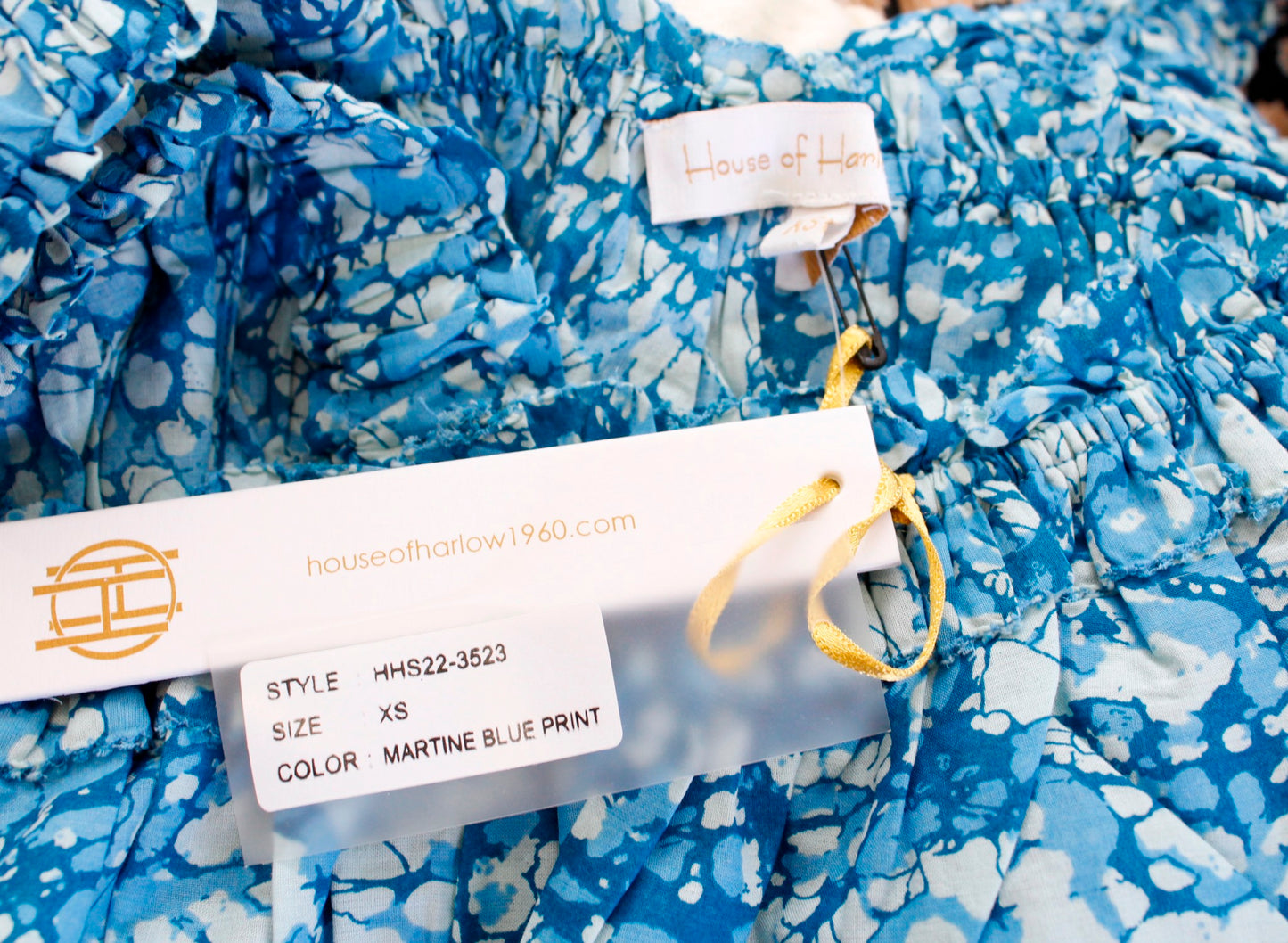 NWT House of Harlow Martine Blue Printed Smocked Cold Shoulder Top Blouse XS