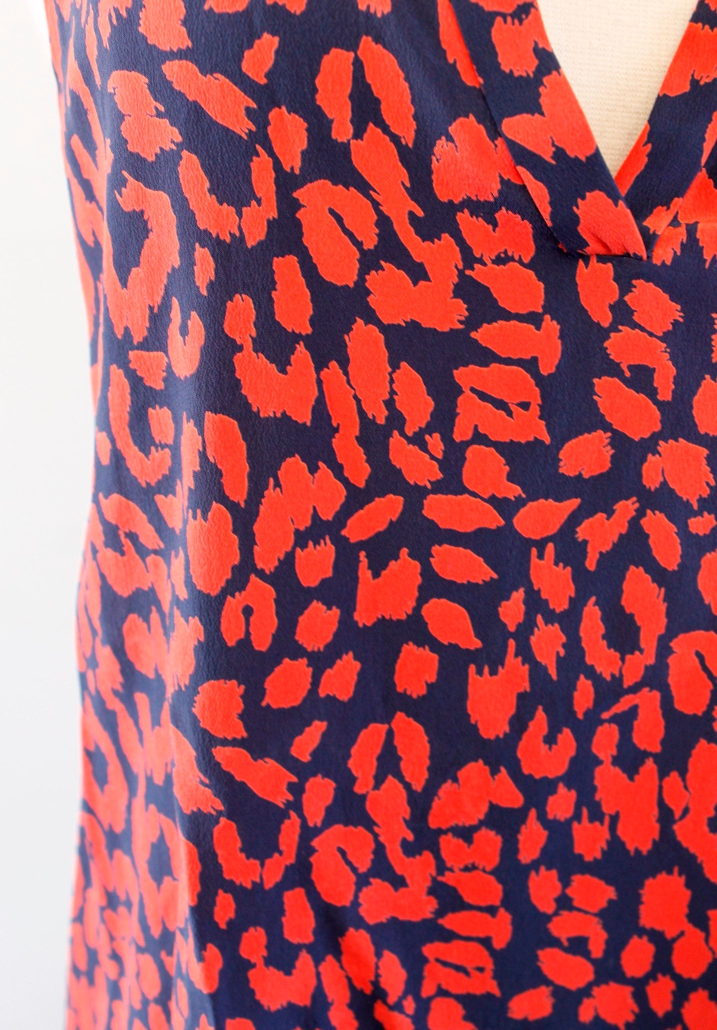 Joie Corette Navy Bue Red Leopard Print Sheer Back Silk Tank Top Blouse Size S