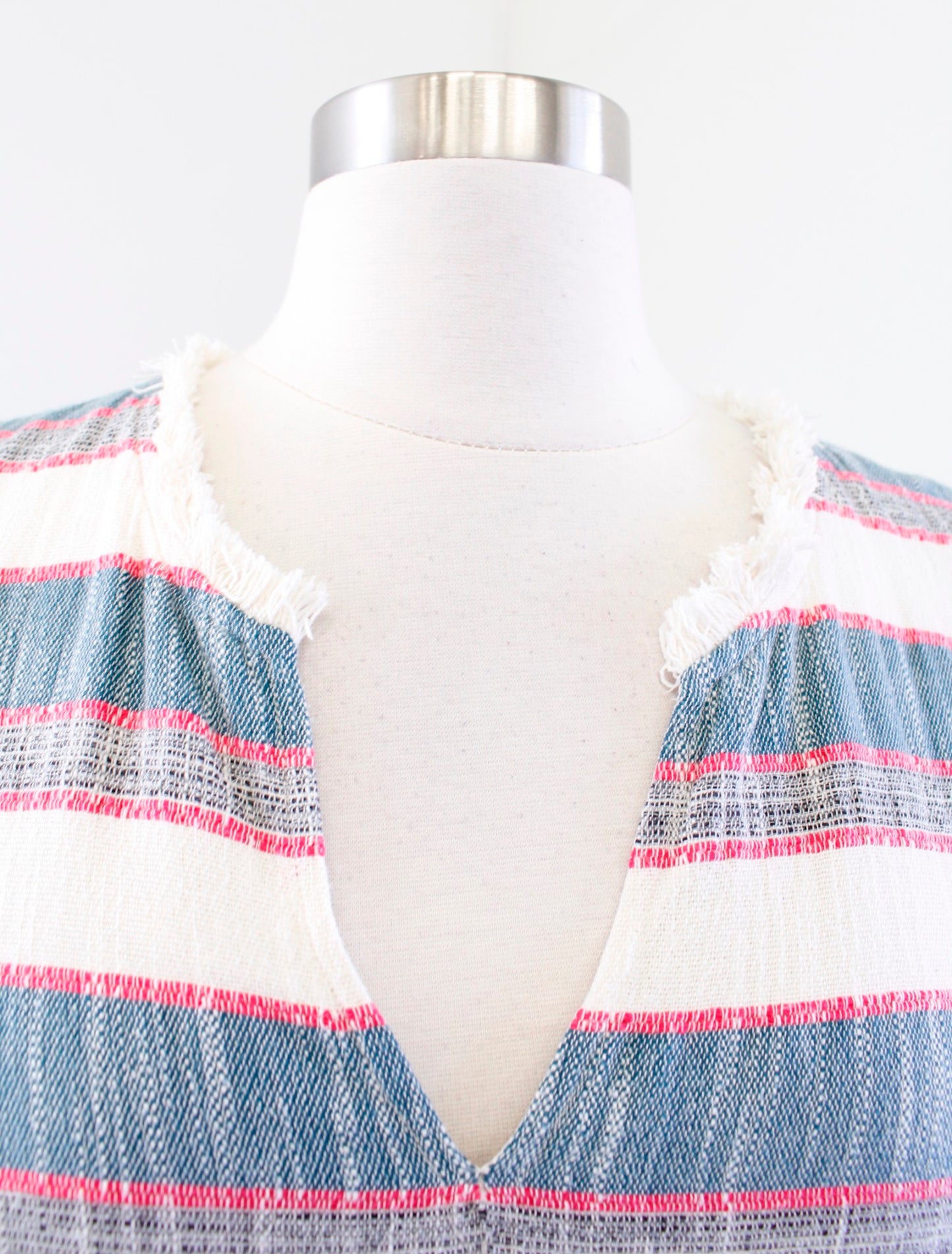 Holding Horses Anthropologie Striped Tweed Fringe Shift Dress Size 4 Red Blue