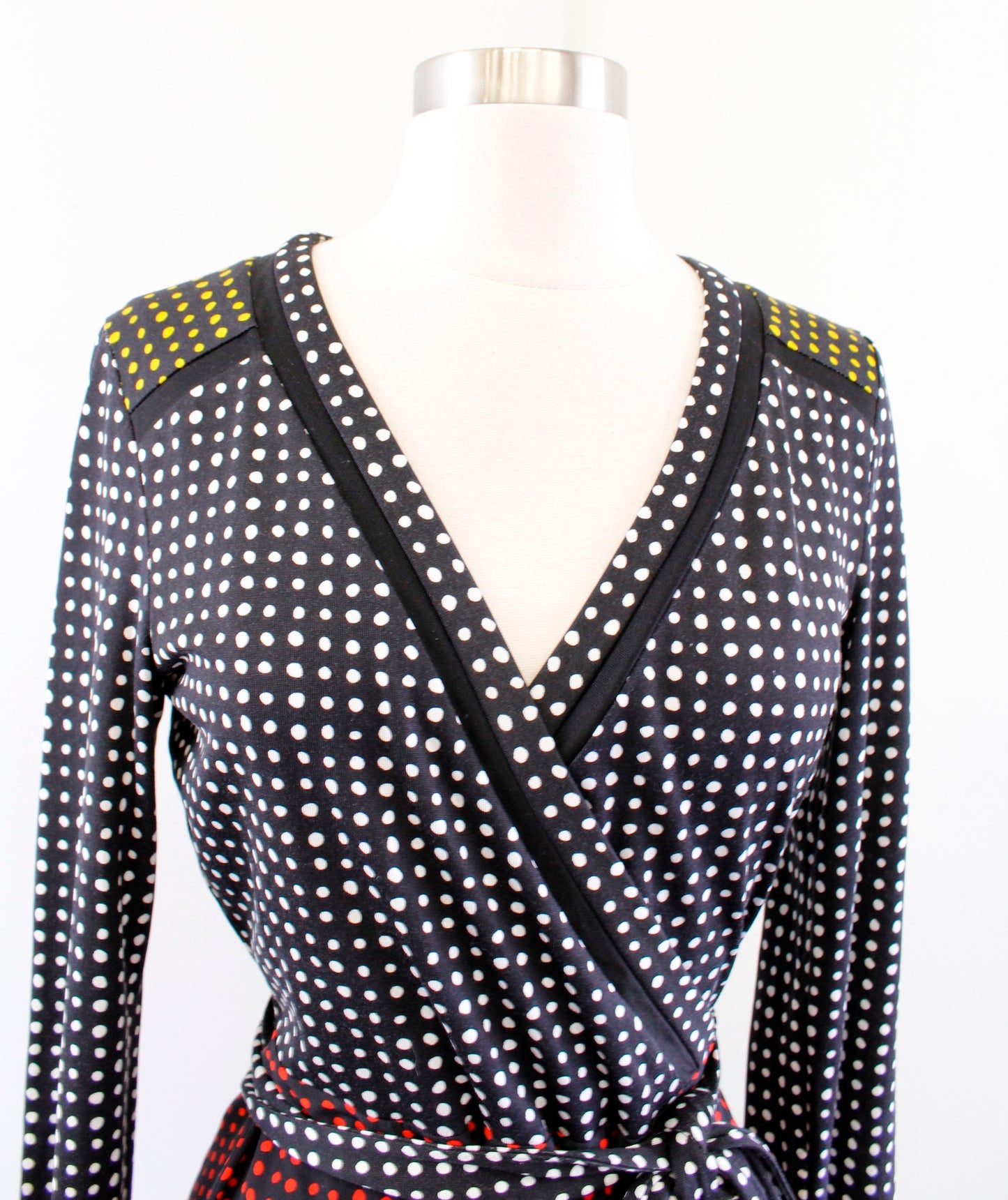 Diane Von Furstenberg Ferma Color Block Polka Dot Silk Wrap Dress Size 6 Black