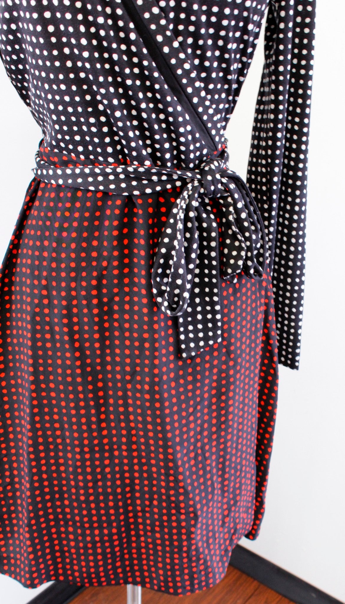 Diane Von Furstenberg Ferma Color Block Polka Dot Silk Wrap Dress Size 6 Black