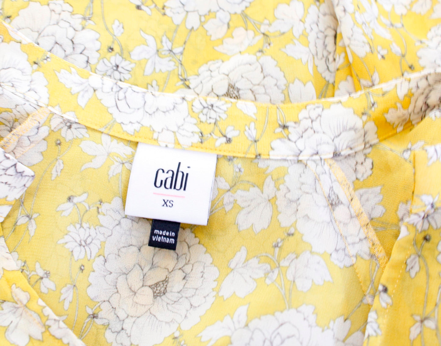 CAbi Amelia Yellow Floral Print Gathered Top Blouse Size XS Style 5173