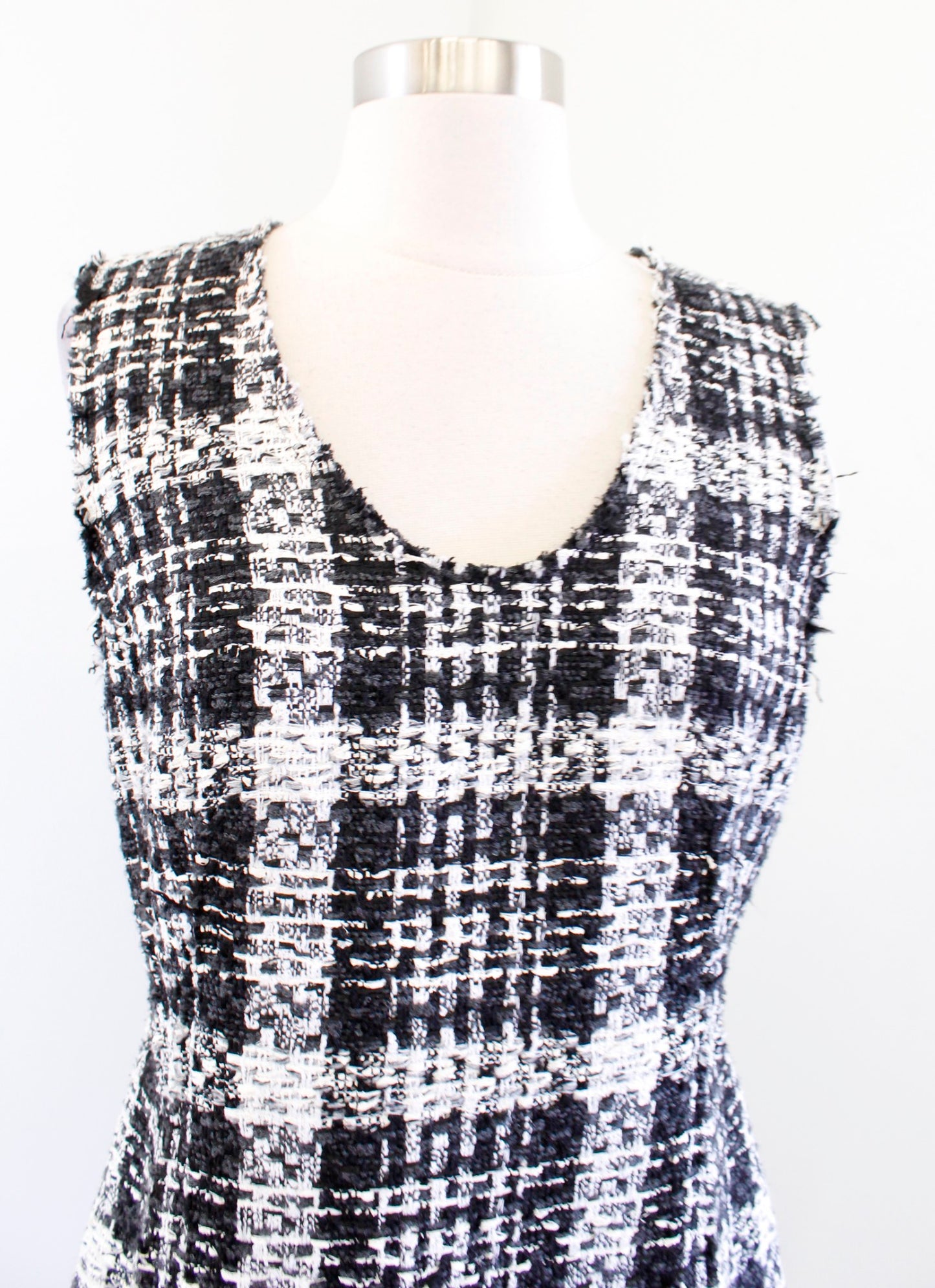 Theory Womens Sculpt U Black White Rubber Tweed Sheath Dress Size 8 Fringe