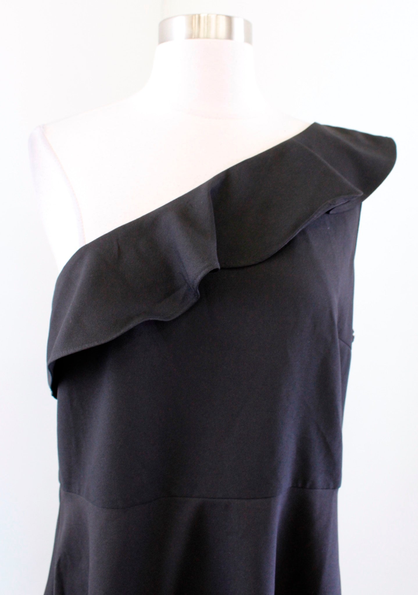 NWT Banana Republic Black Ruffle One Shoulder A Line Flare Dress Cocktail Sz 12P