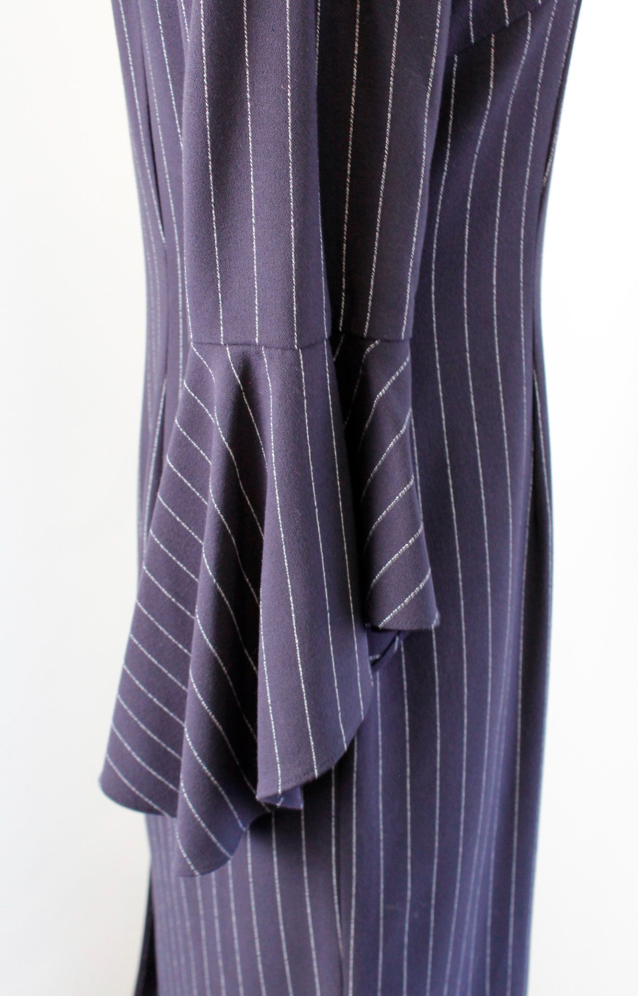 Tahari ASL Levine Navy Blue Pinstripe Flared Bell Sleeve Sheath Dress Size 4
