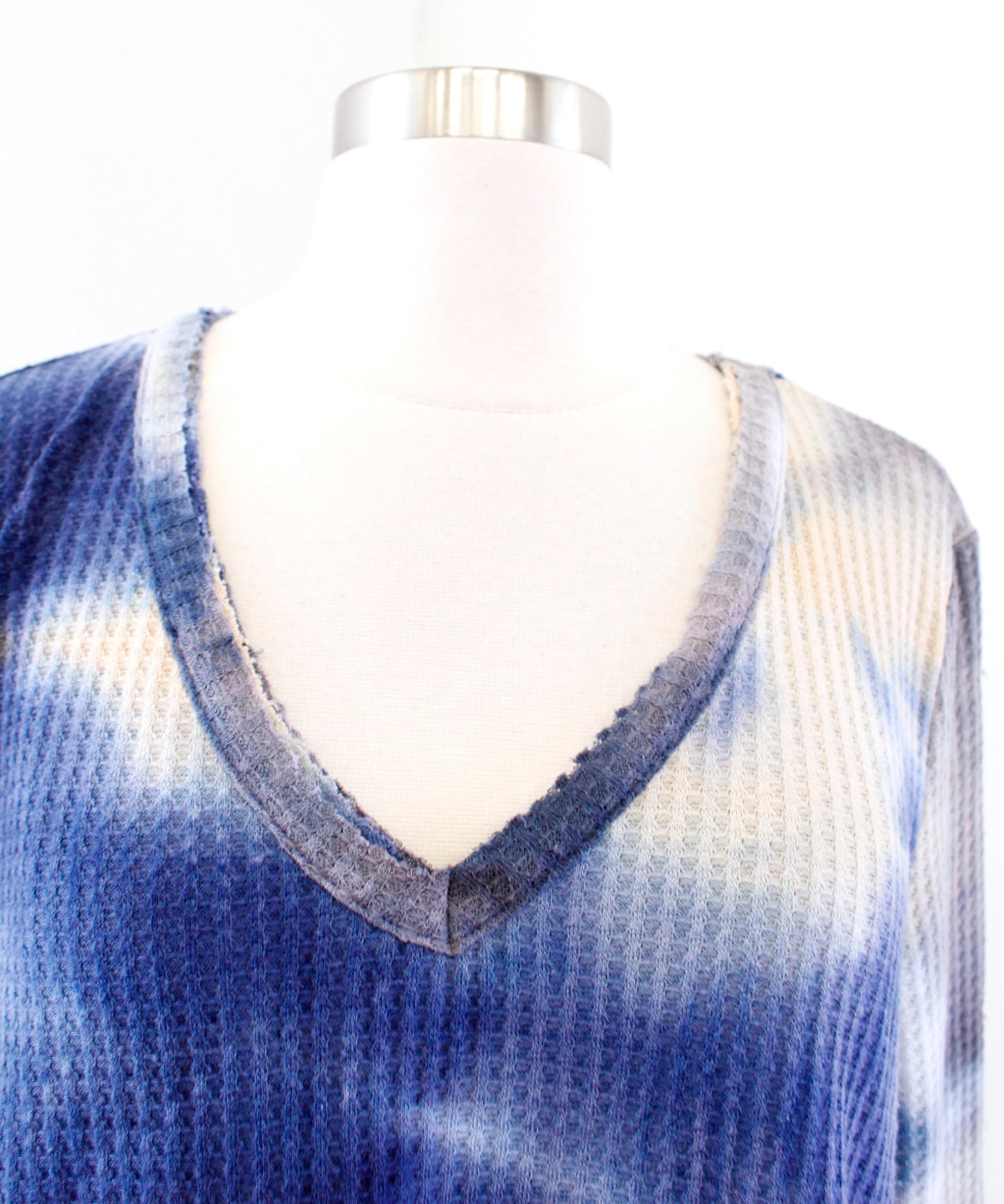 Eri + Ali Anthropologie Tallie Blue Tie Dye Thermal Knit Peplum Top Blouse Sz M long sleeve