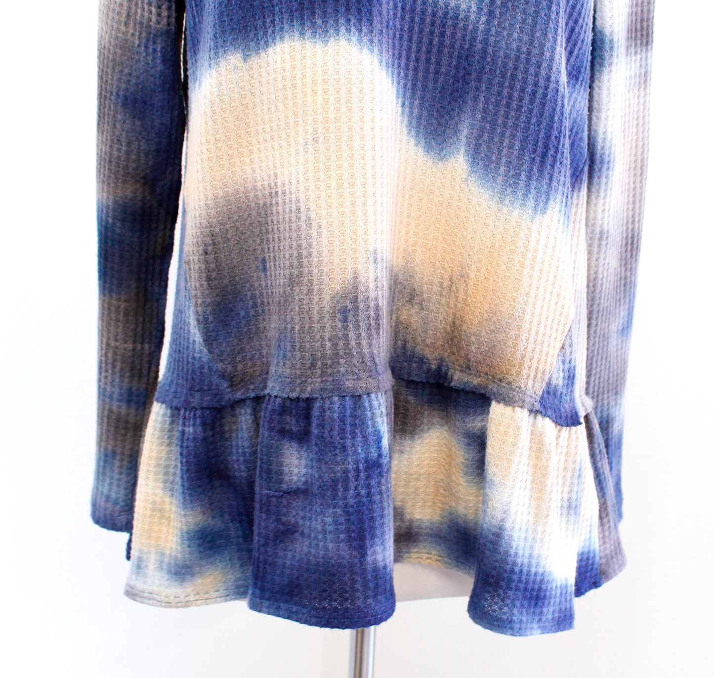 Eri + Ali Anthropologie Tallie Blue Tie Dye Thermal Knit Peplum Top Blouse Sz M long sleeve