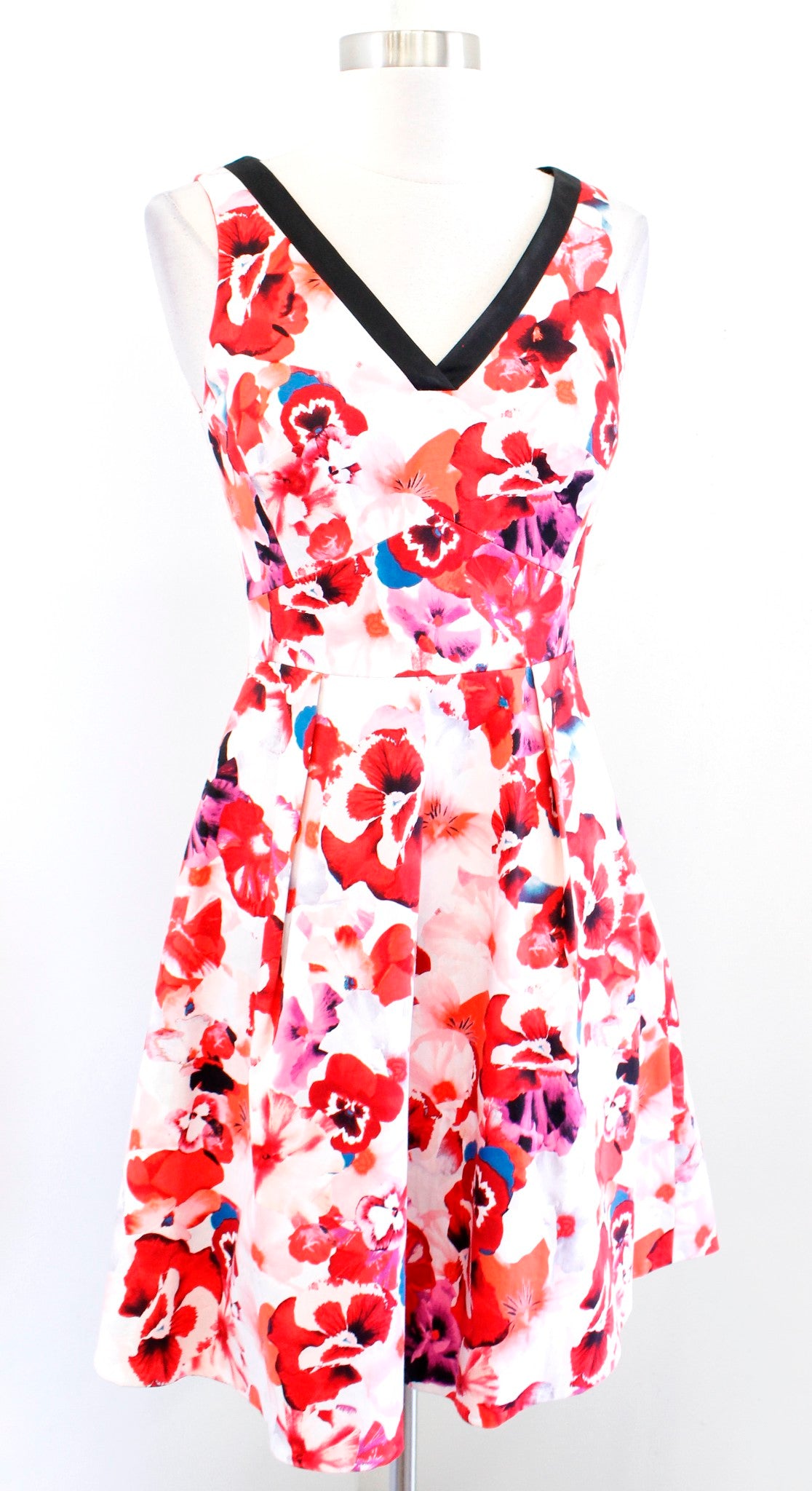 NWT Karen Millen Limited Edition Red Floral Fit and Flare Dress Size US 4 V Neck