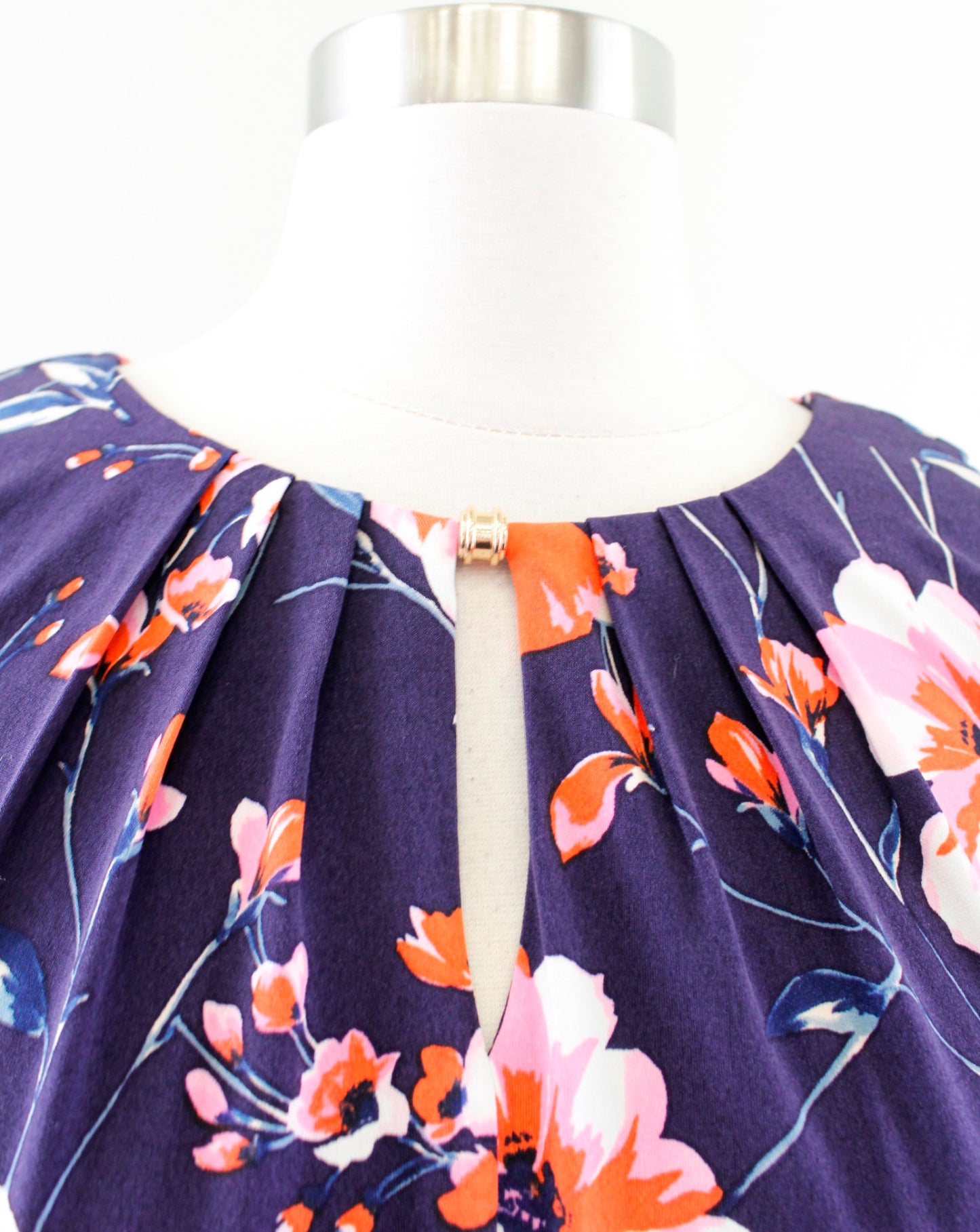 Ivanka Trump Blue / Purple Floral Print Keyhole Sleeveless Jersey Dress Size S