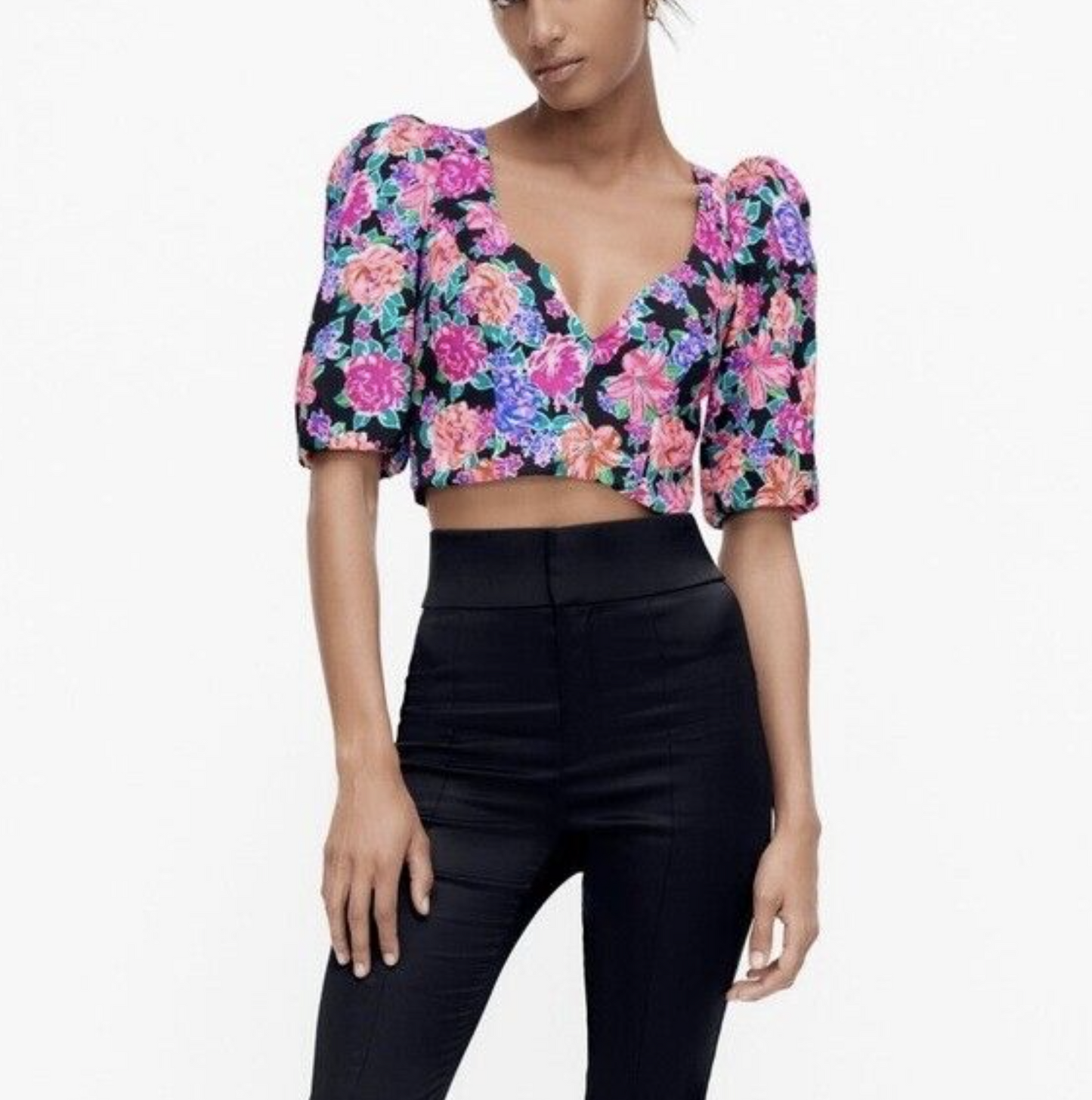 NWT Zara Bright Floral Print Puff Sleeve Crop Top Blouse Size M V Neck Black