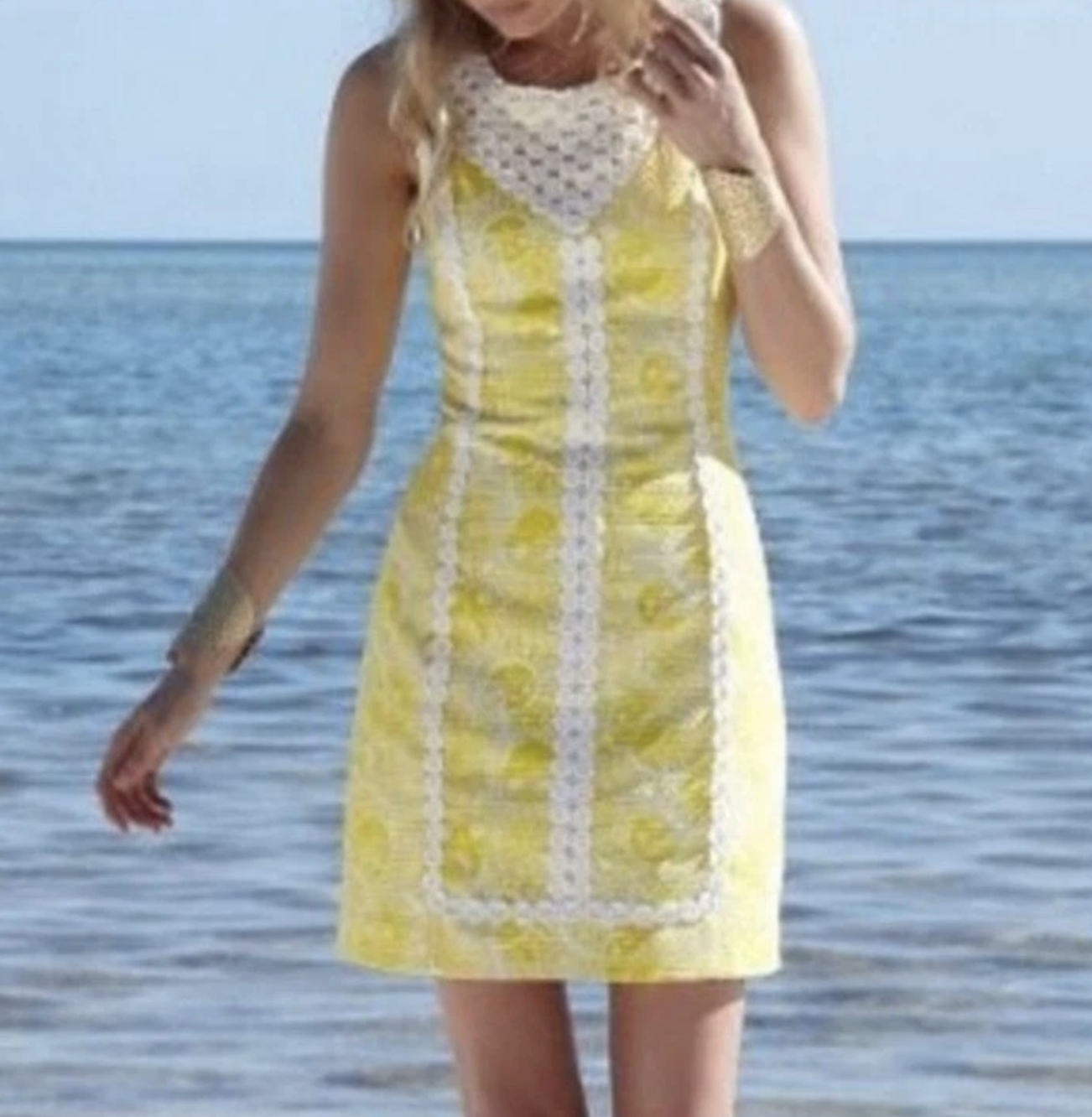 Lilly Pulitzer Yellow White Macfarlane Sun Print Lace Trim Dress Size 2 Mini
