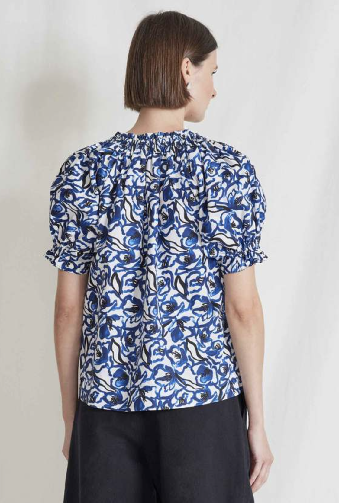 Apiece Apart Blue White Floral Kasin Top Size M Puff Sleeve Smocked Blouse